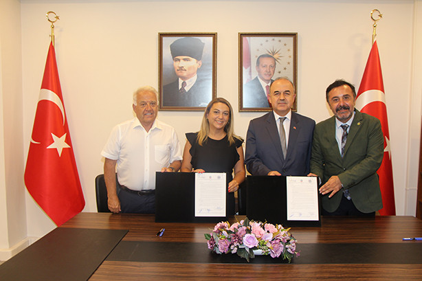 YTSO, Women's Hand in Industry Project Protocol Signed