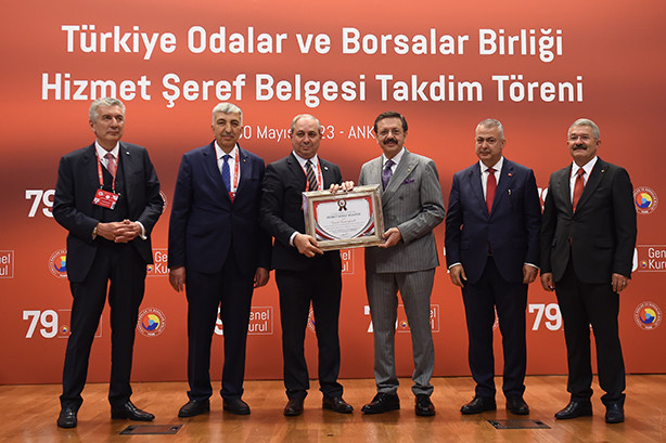 YTSO Başkanı Demiryürek’e TOBB Hizmet Şeref Belgesi verildi