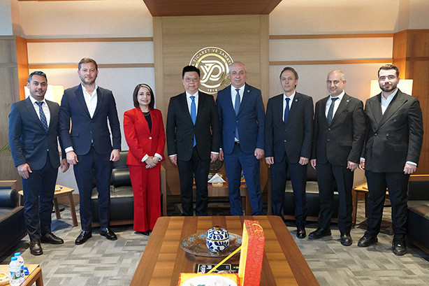 Çin İstanbul Başkonsolosu Wei Xiaodong ve Heyetinden Odamıza Ziyaret