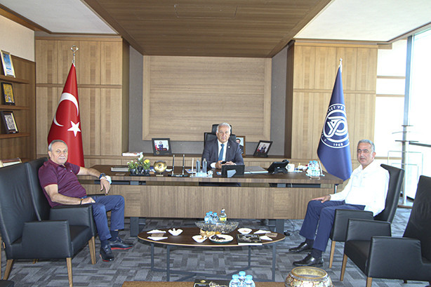 Yalova Trade Provincial Director Alpaslan Tunali visited our room.