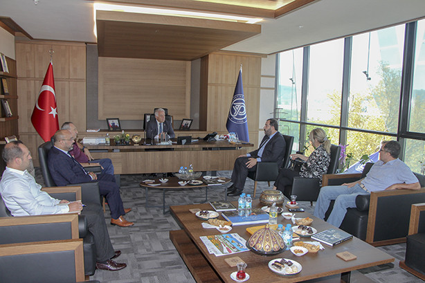 Yalova İl Genel Meclis Başkanı Hasan Soygüzel odamızı ziyaret ettiler