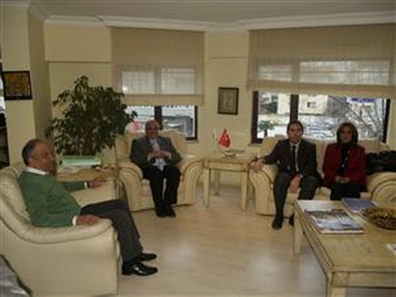 Kent Konseyi Başkanı Ömer Fitoz ve Yürütme Kurulu üyeleri YTSO'yu ziyaret etti.