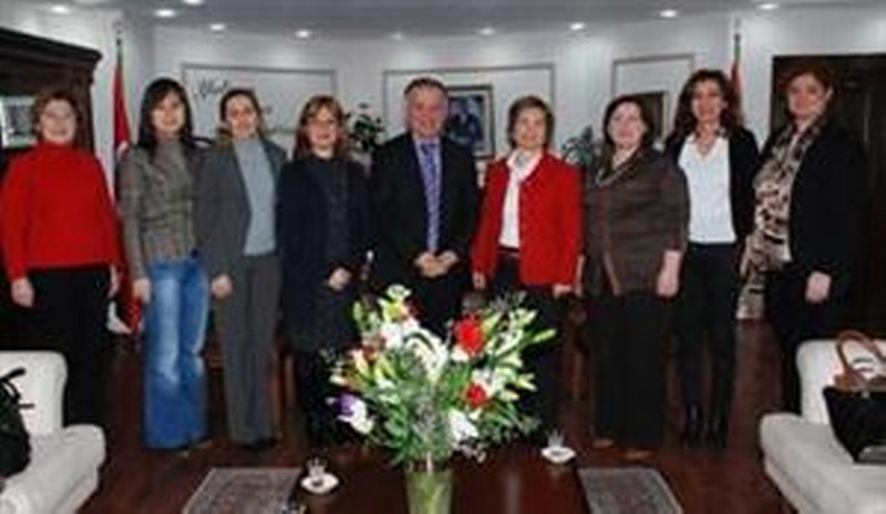 İl Kadın Girişimciler Kurulu üyeleri, Belediye Başkanı Yakup B. Koçal’ı makamında ziyaret ettiler