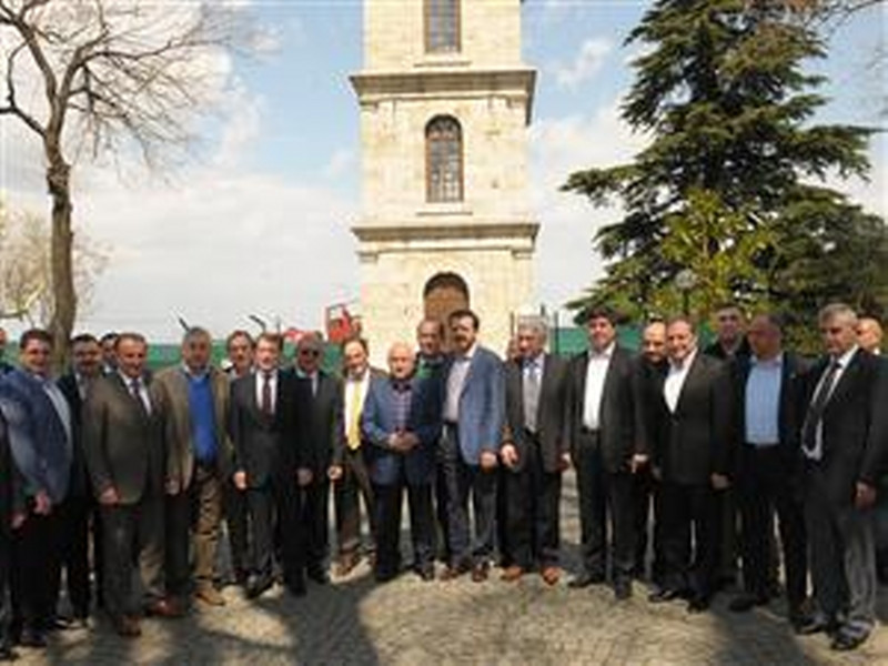 Özel, TOBB tarafından Bursa’da gerçekleştirilen Anayasa Vatandaş Toplantılarının Dokuzuncusuna iştirak etti