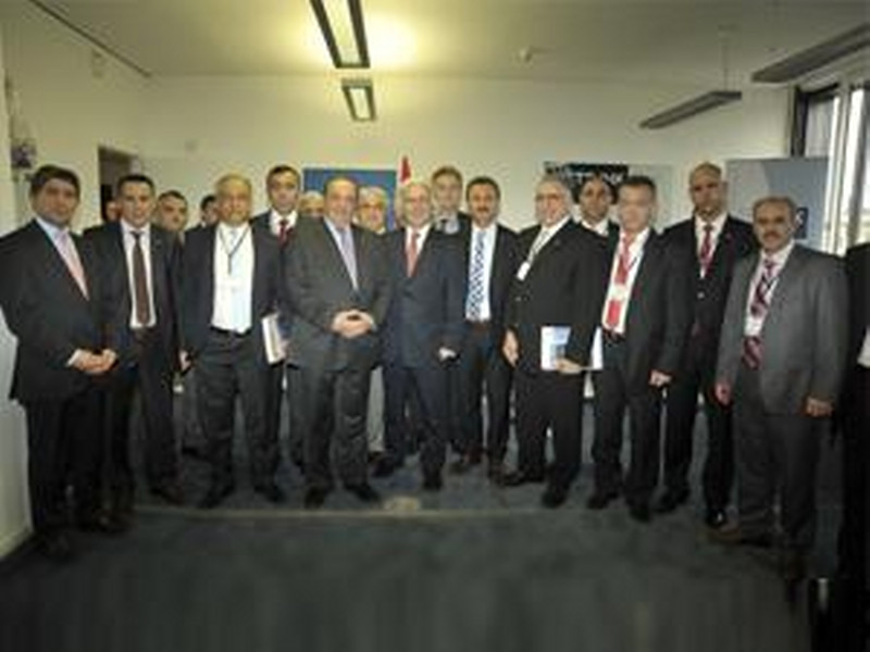 Celal ÖZEL, TOBB Başkanı M.Rifat HİSARCIKLIOĞLU ve beraberindeki heyet ile birlikte Berlin’deTürk-Alman Sanayi ve Ticaret Odası Toplantısına iştirak etti.